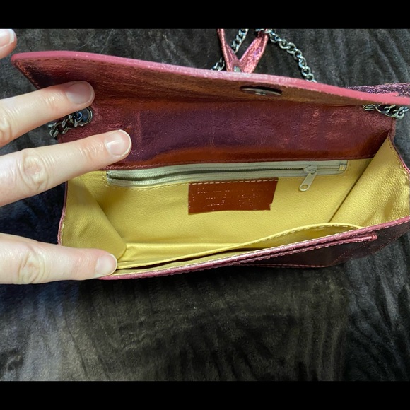 Metallic Pink (Raspberry) leather crossbody - made in Italy - Picture 2 of 5